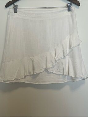 Dotti White Ruffle-Trim Mini Skirt | Linen Blend